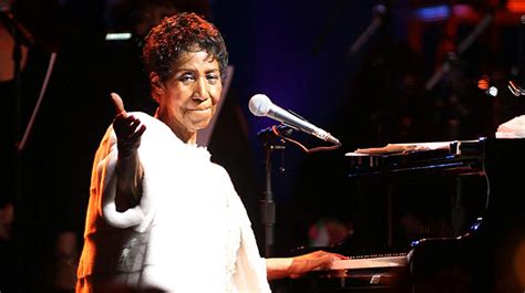  Respect -  Bà hoàng Soul Aretha Franklin truyền tải thông điệp về quyền tự do và sự tôn trọng